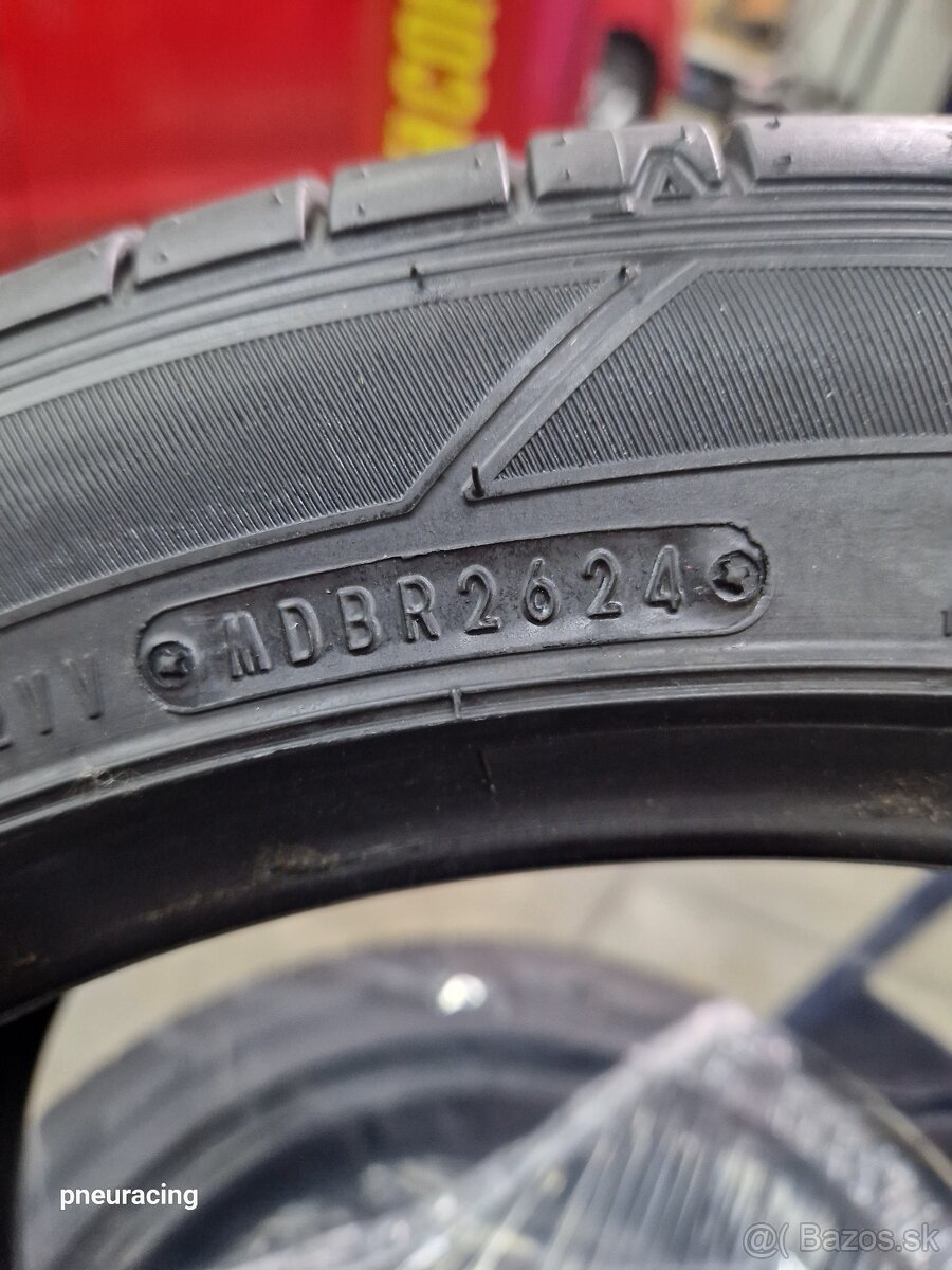 Dunlop 235/45 R18 letne DEMO - 2