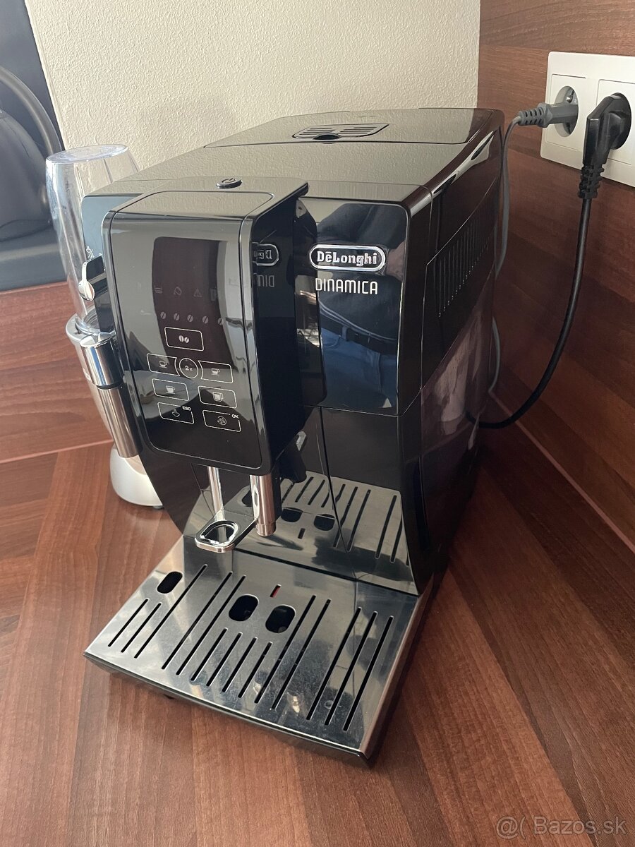 Delonghi ECAM 353.15 b - 2