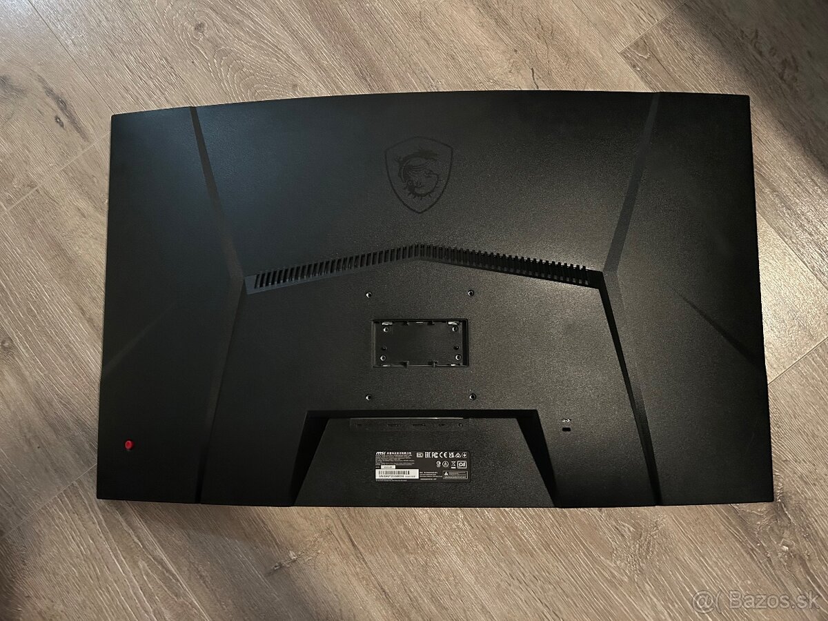 Herný 32” monitor MSI G32C4 E2 - 2