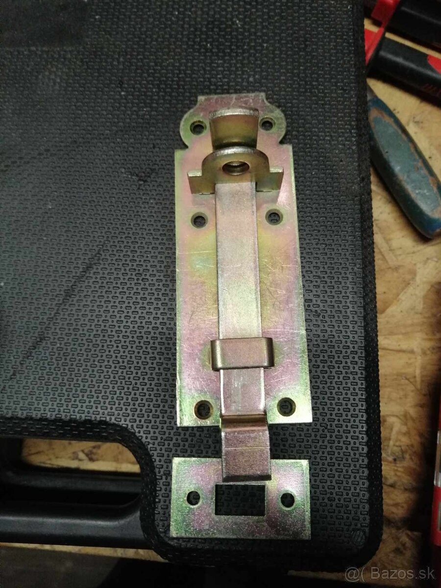 zástrč 2x 140x55x5mm, kolieska - 2