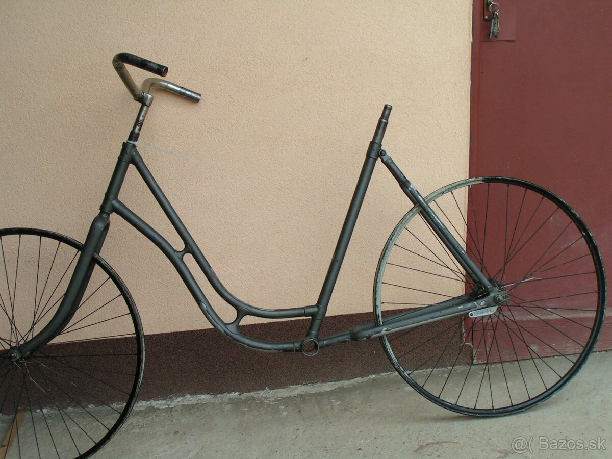 Historicky bicykel-ram - 2