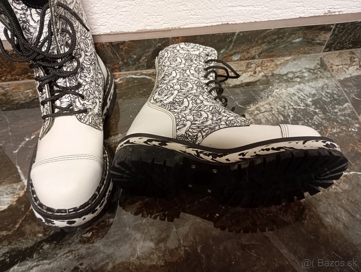 Znackove tazke boty - 2