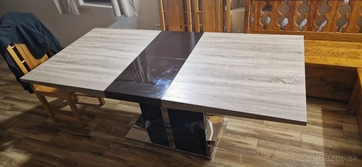Jedálenský stôl - 2