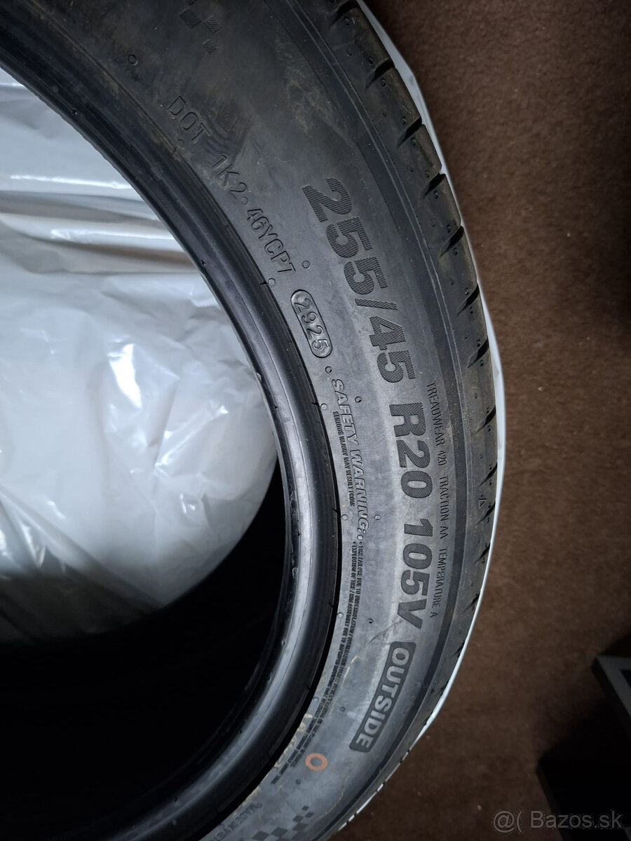 Letné pneumatiky Kumho 255/45 R20 105V - 2
