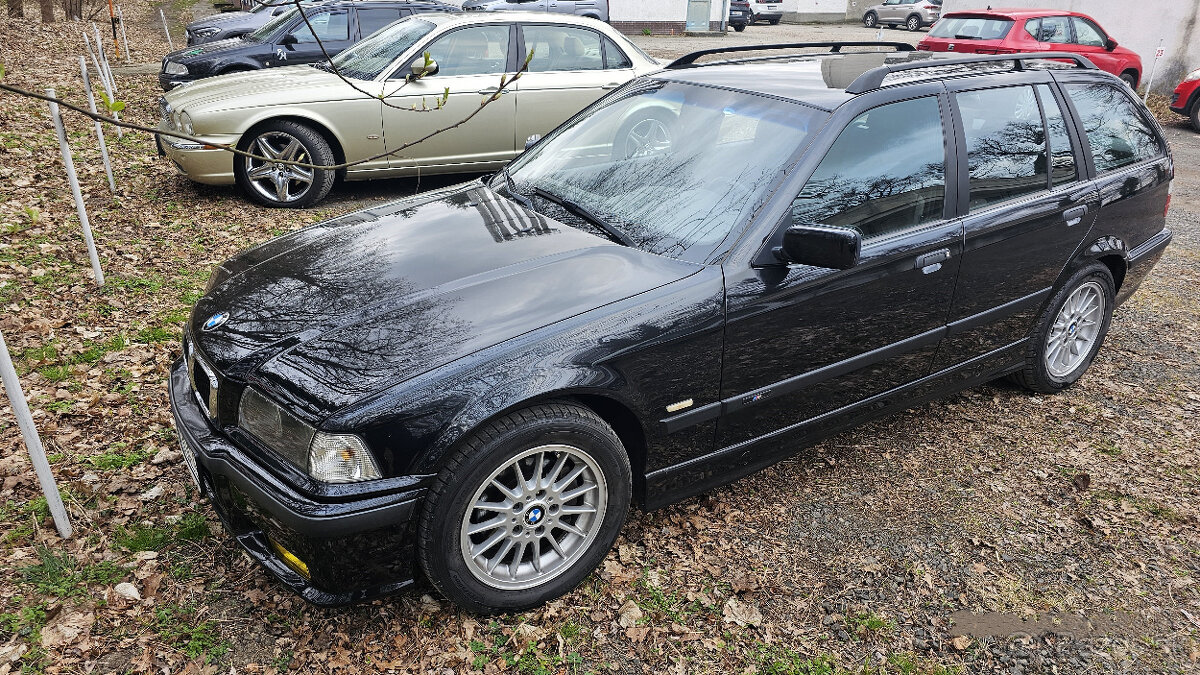 BMW E36 touring Top stav 320i 110 kw - 2