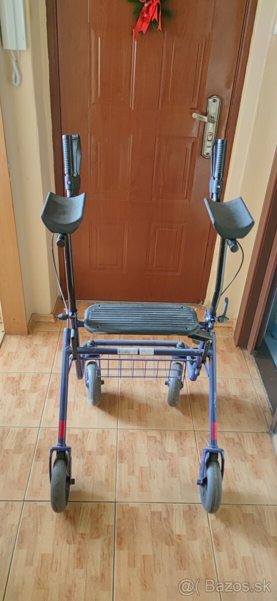 Predám štvorkolesové chodítko pre seniorov - 2