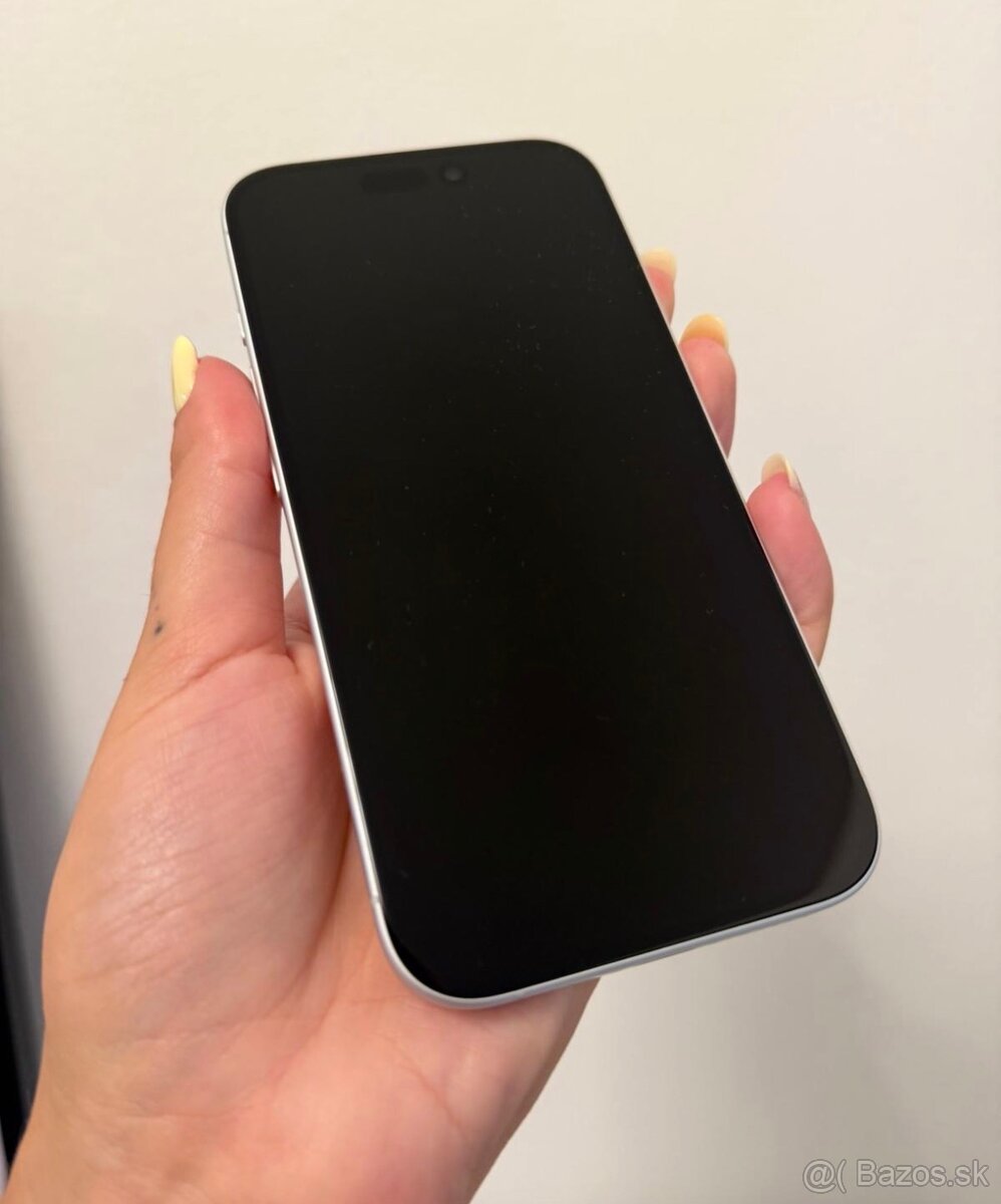 iPhone 16 - 2