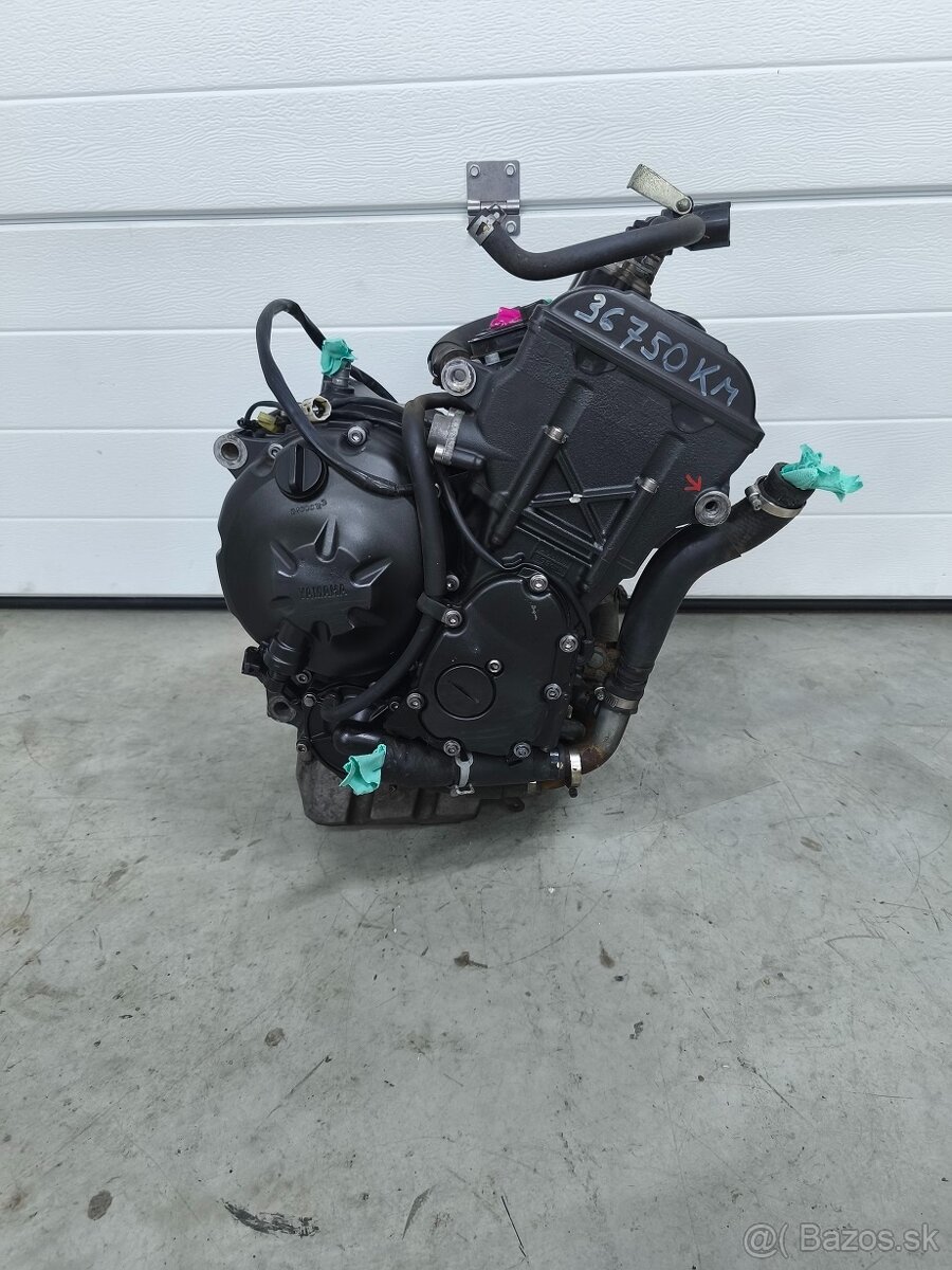 YZF R6 - 2