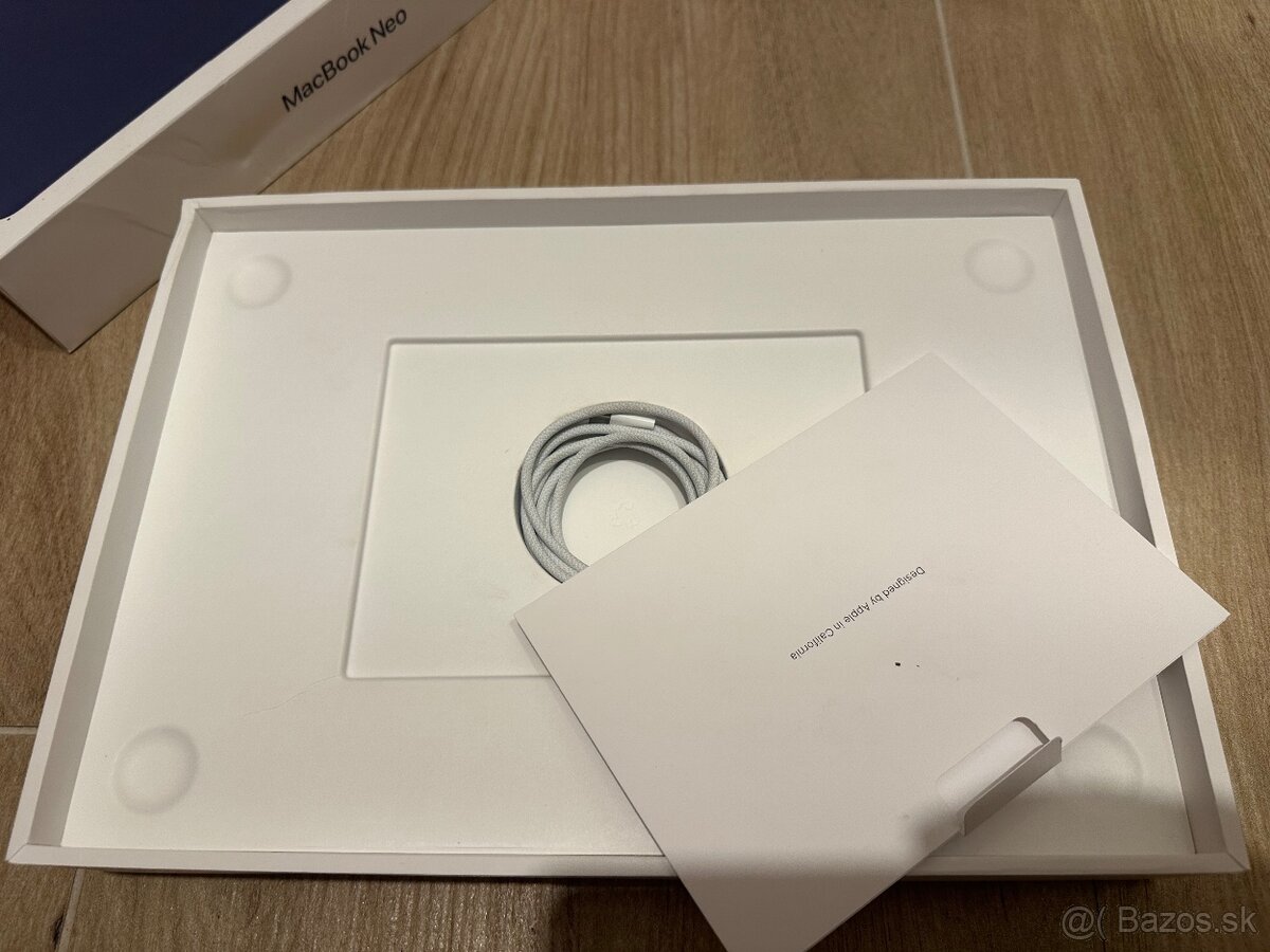 Predám MacBook 13 Neo - 2