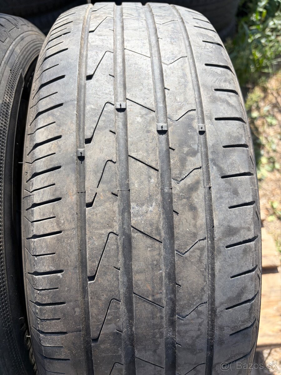 Hankook letné 205/65R15 - 4ks - 2