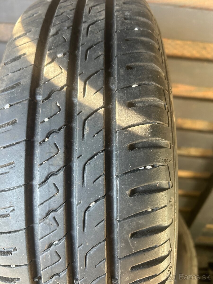 Pneu na diskoch 185/65 r15 - 2
