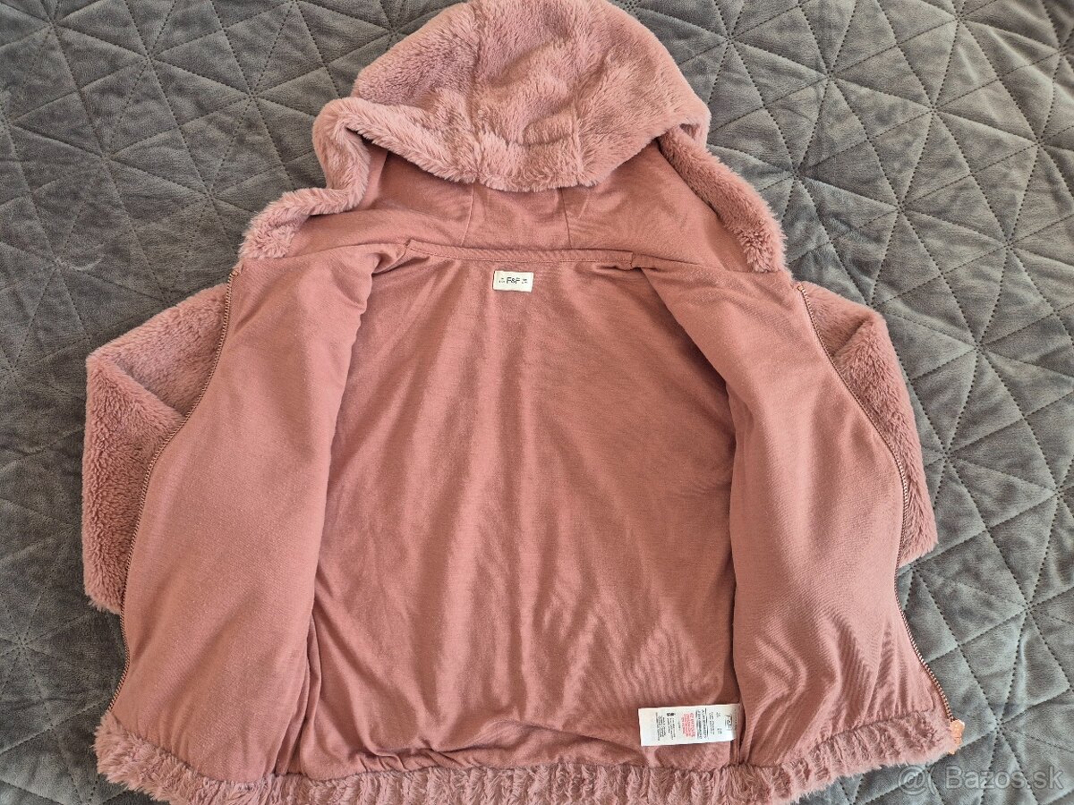 Dievčenská chlpatá bunda veľ 122 - 2