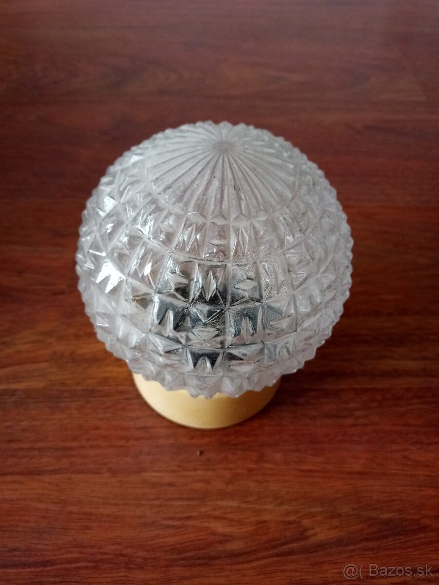 Predám stropné / nástenné svietidlo. - 2