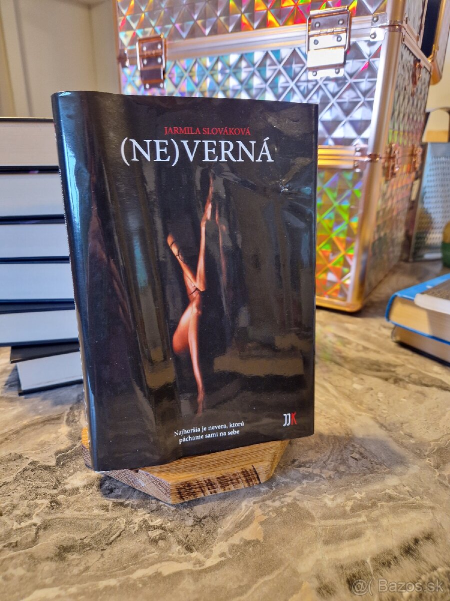 Séria kníh Neverná - 2