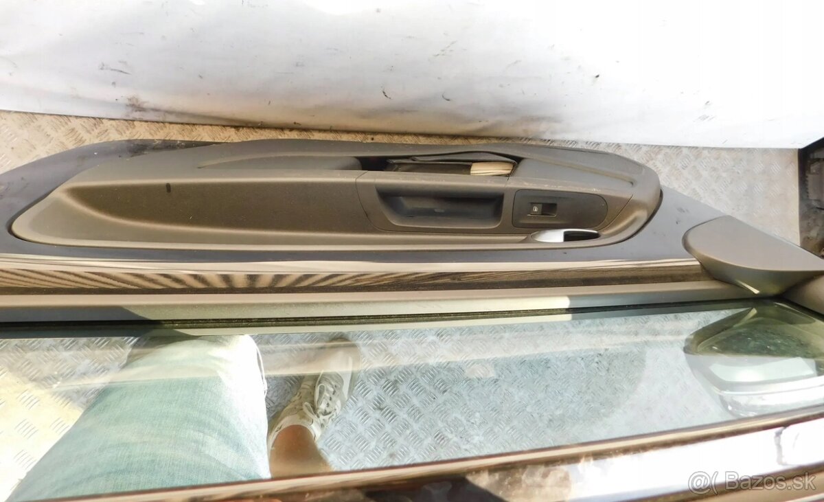 VW UP MII CITIGO PRAVE DVERE - 2