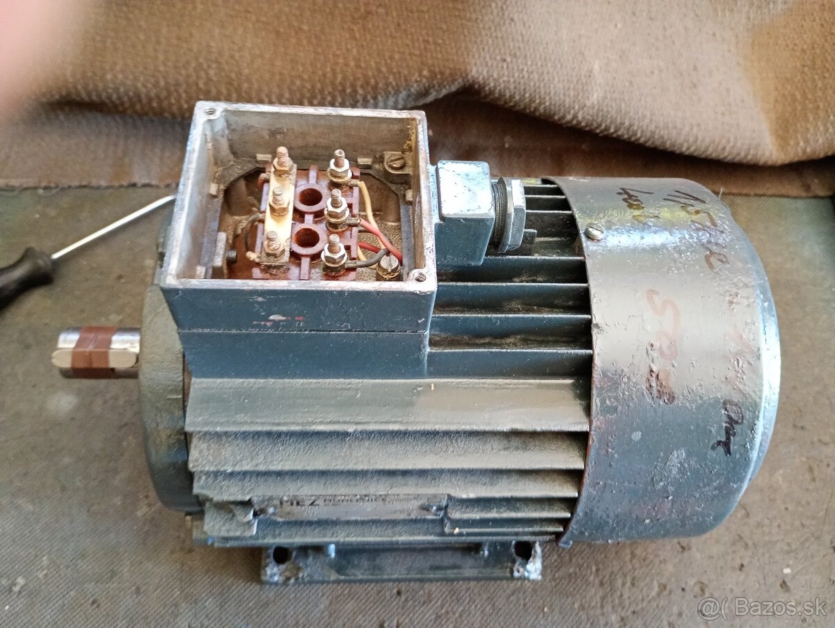 Predam 1.5kw elektromotor. - 2