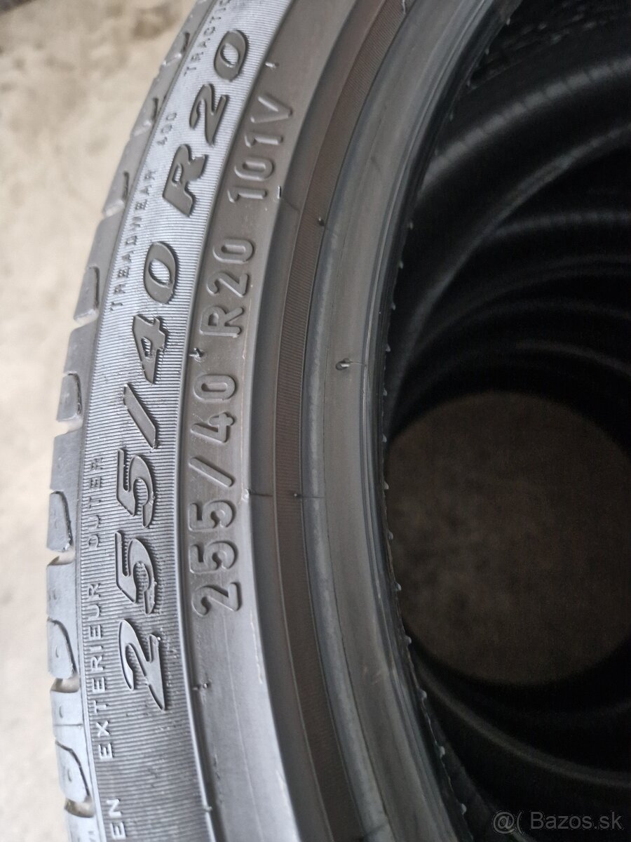 255/40R20 letné - 2