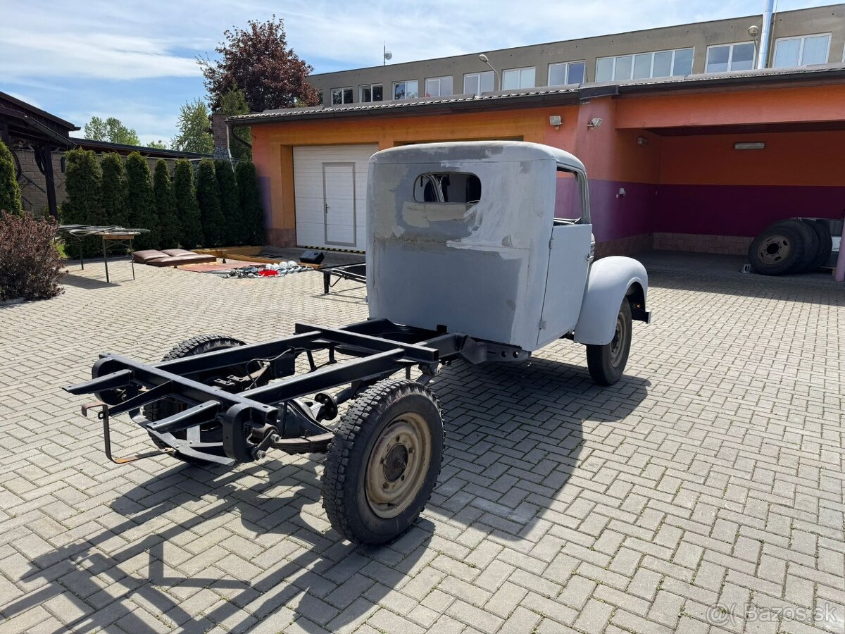 Barkas V 901/2 valník - 2