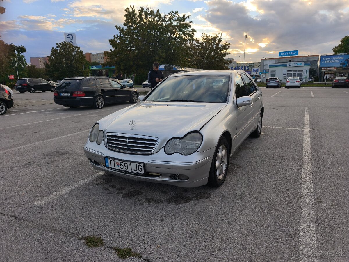 Mercedes C220 - 2