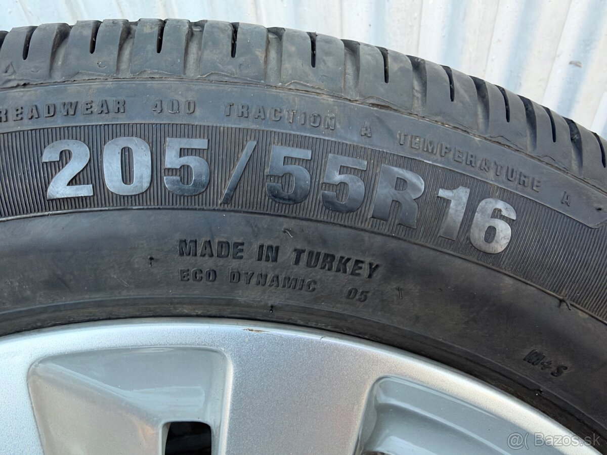 Letne pneumatiky 205/55 R16 - 2