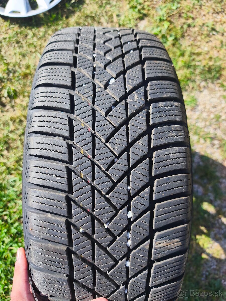 Zimné pneumatiky s plechovymi diskami - 2