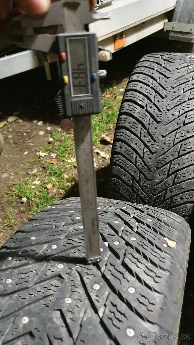 Zimné pneu 225/45 R18 s hrotmi 4KS - 2