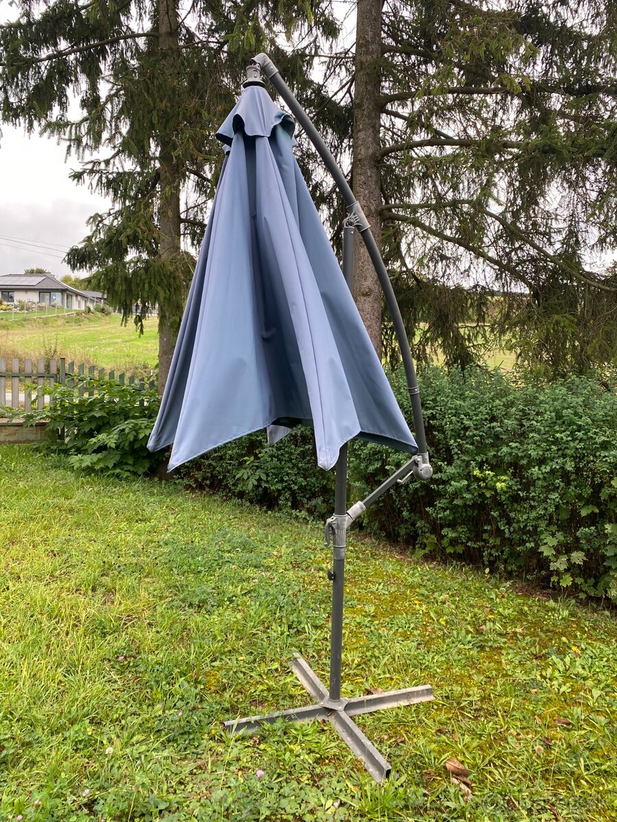 Záhradný slnečník plne funkčný - 2