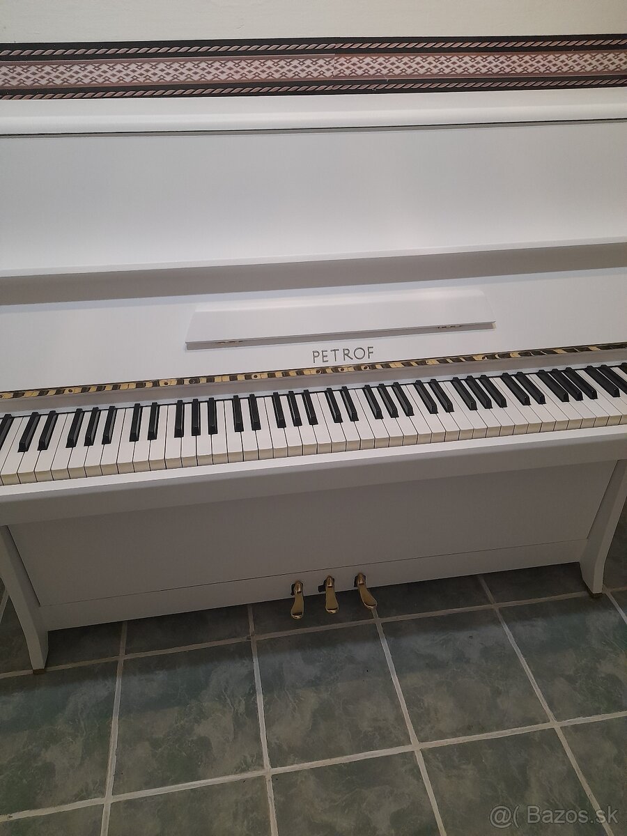 Predám pianino Petrof troj pedal - 2
