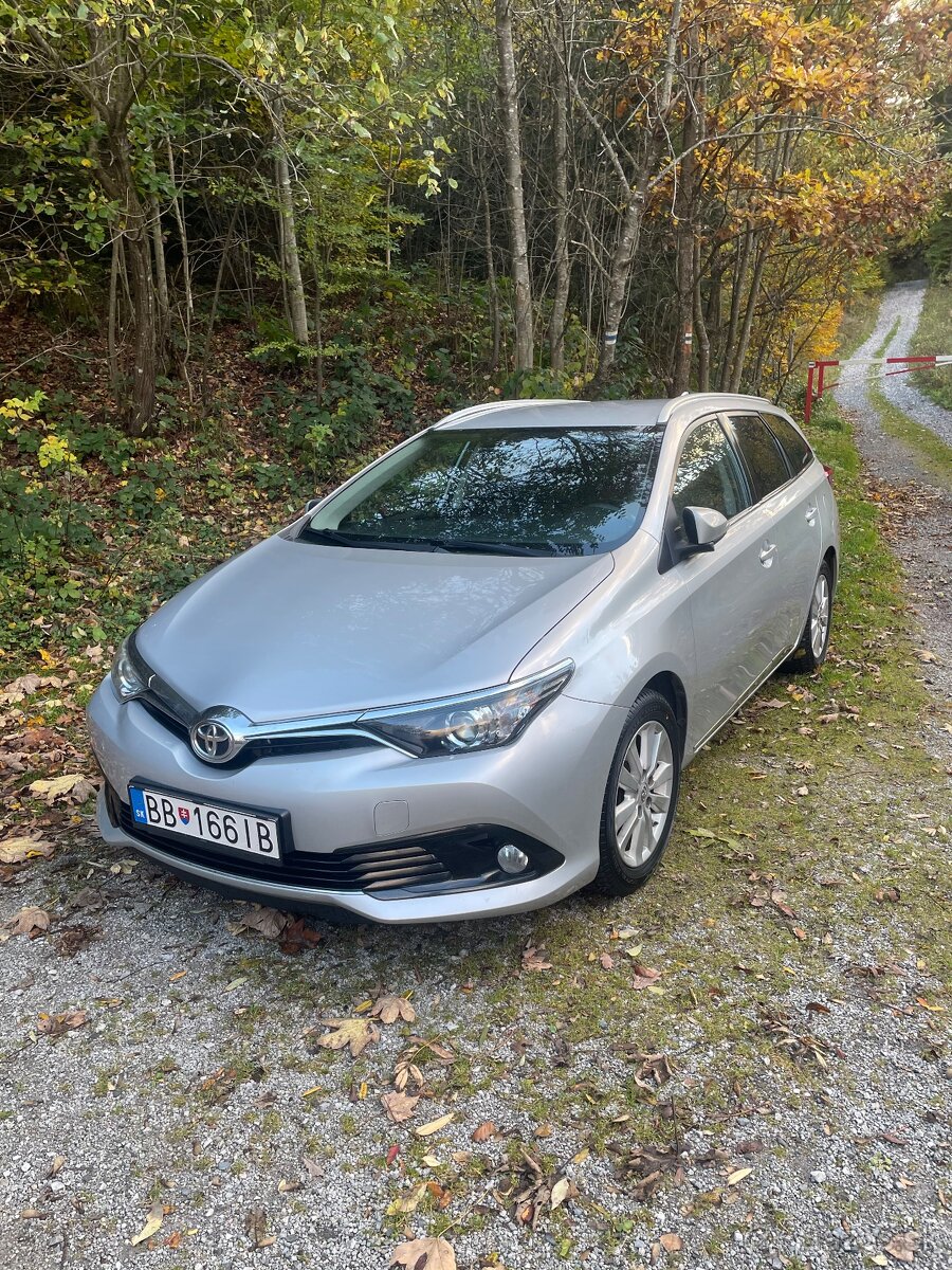 Toyota auris 1.2 turbo - 2