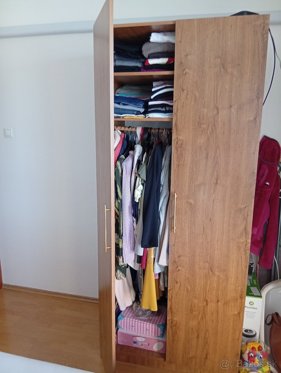 Skrine na predaj - 2