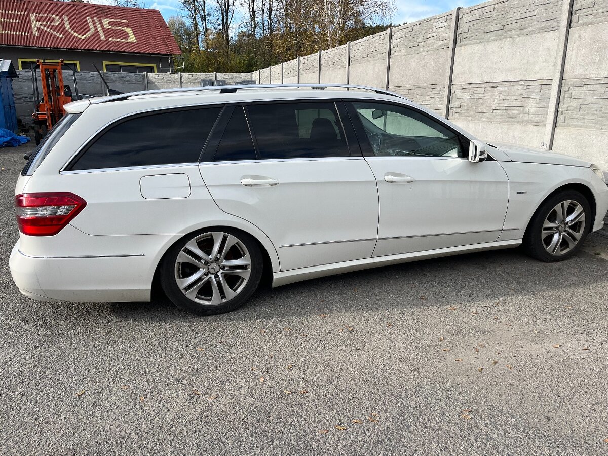 Mercedes Benz E-class W212 - 2