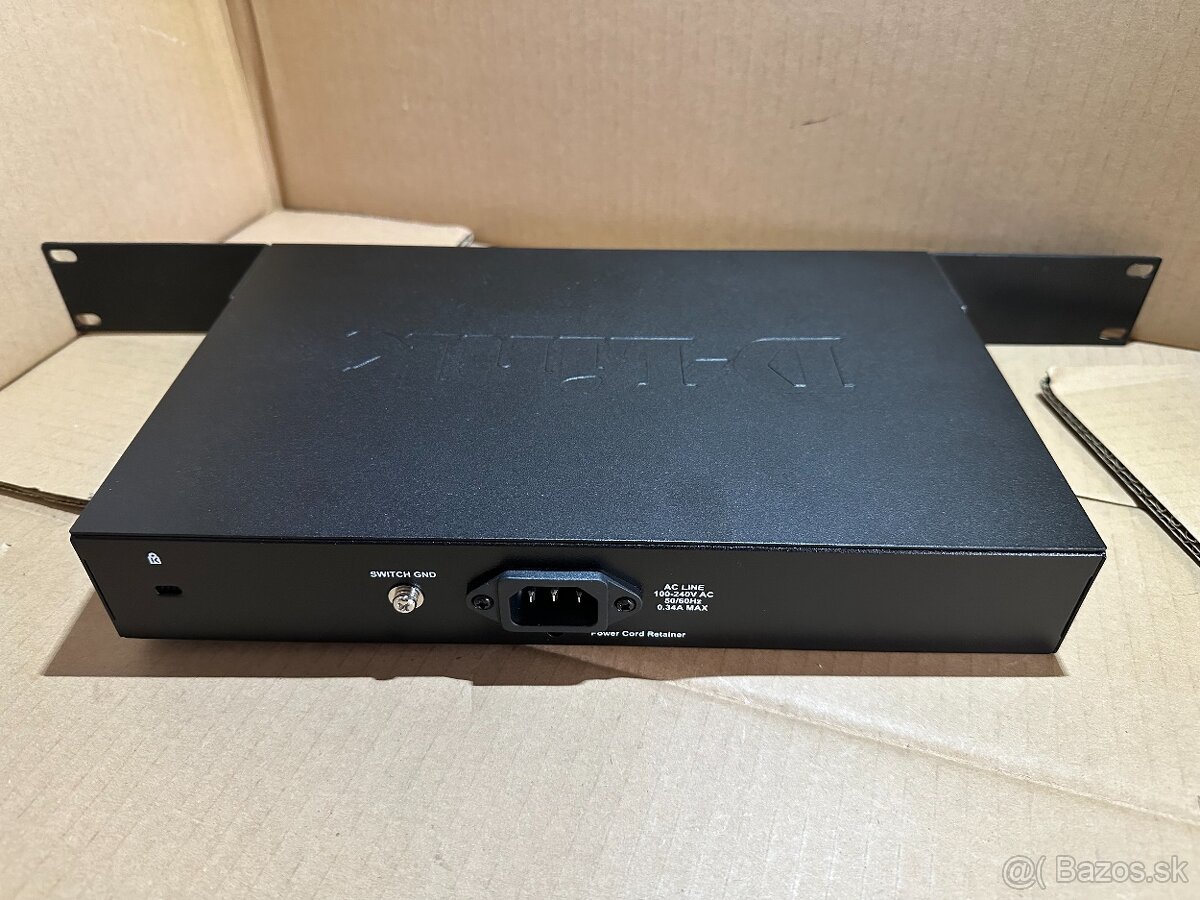 D-Link DGS-1210-16 switch - REZERVOVANE - 2