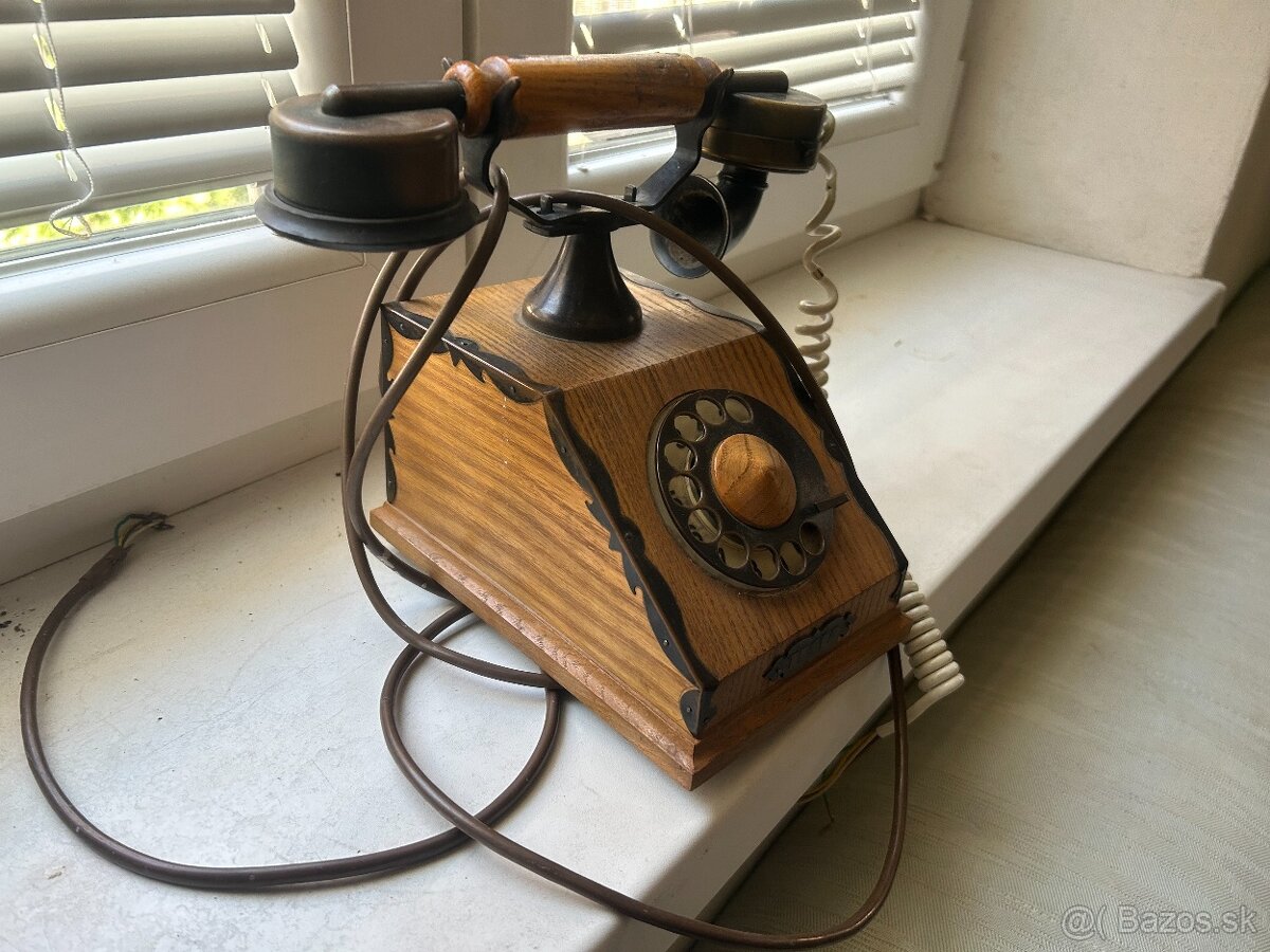 Retro telefón - 2