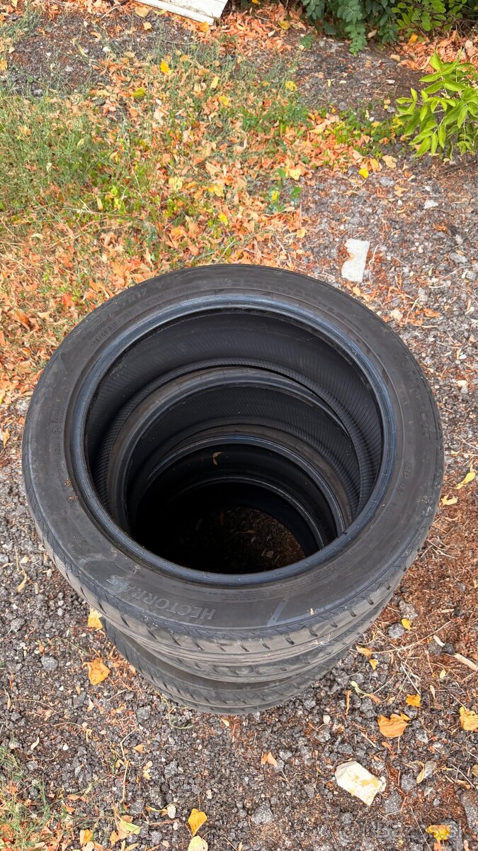 225/45R17 Matador - 2