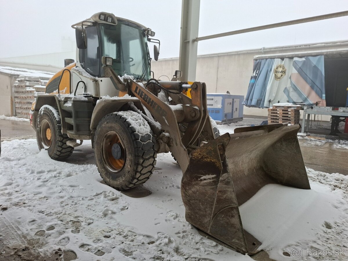 LIEBHERR L 524 - 2