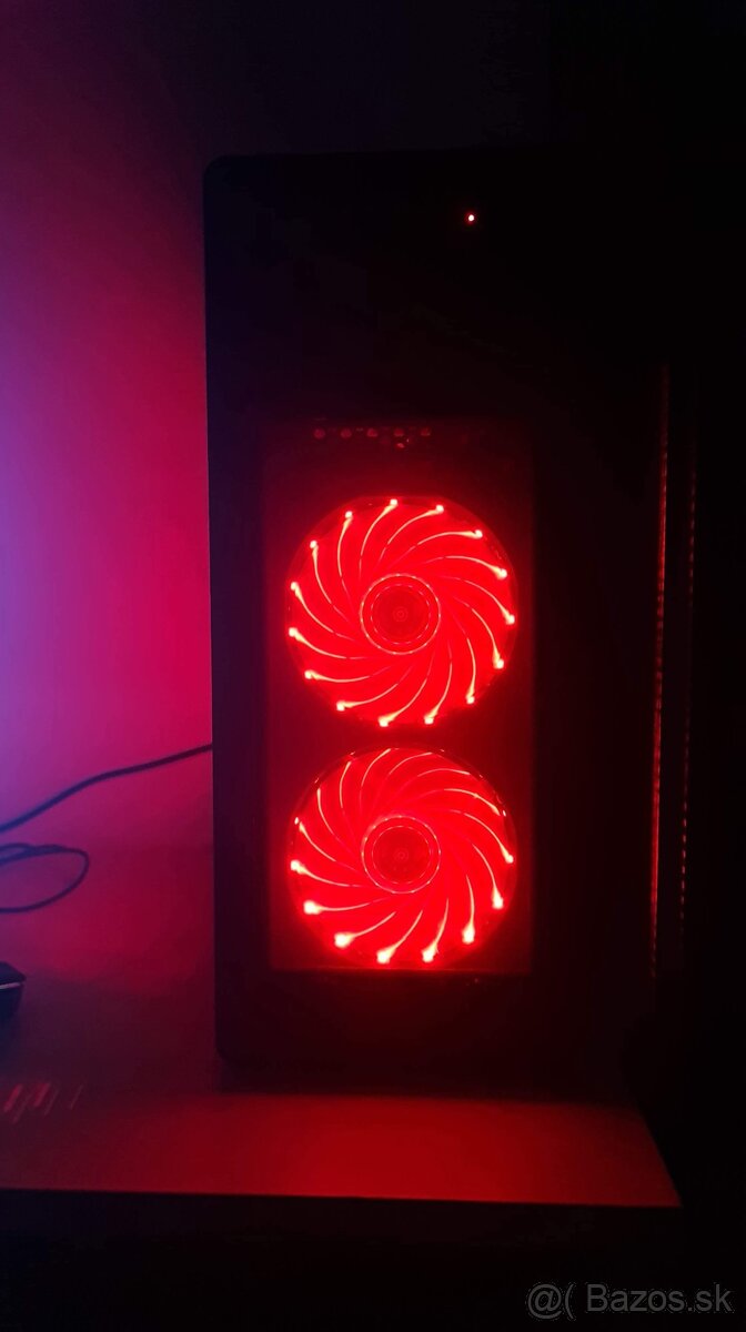 Herny ps s monitorom - 2