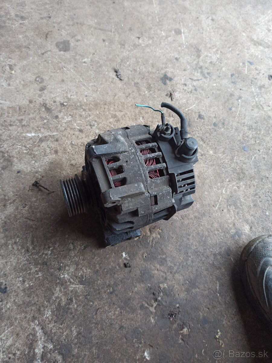 Predám plne funkčný alternátor na Mercedes A - 2