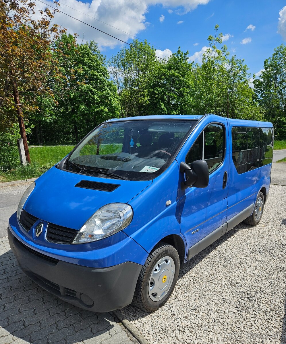 Renault Trafic 2014 84kw 9 miest M6 nová STK EK zimné gumy - 2