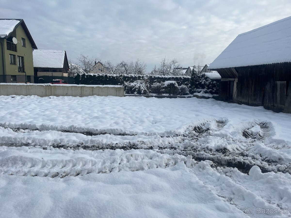 Stavebný pozemok v Or. Jasenici - 2