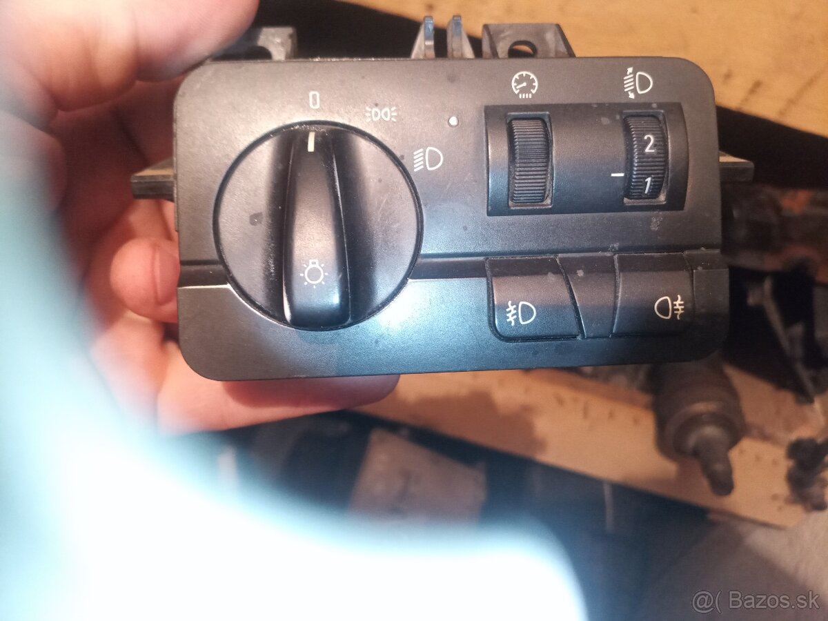 Predám do BMW E46 - 2