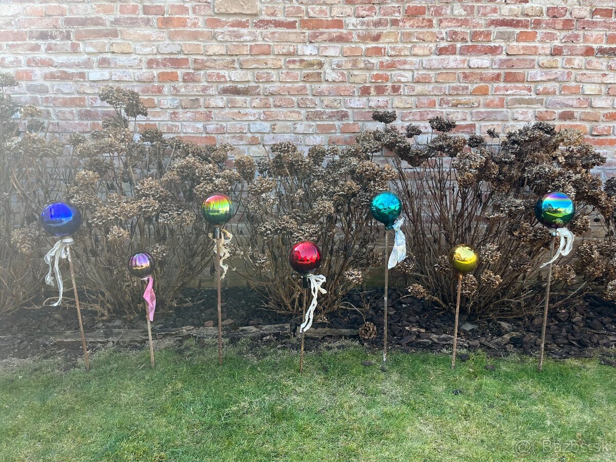 Sklenené ozdobné záhradné gule - 2