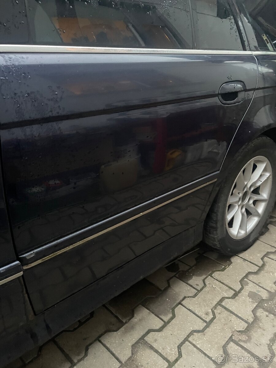 BMW diely e39 dvere Touring orientblau - 2