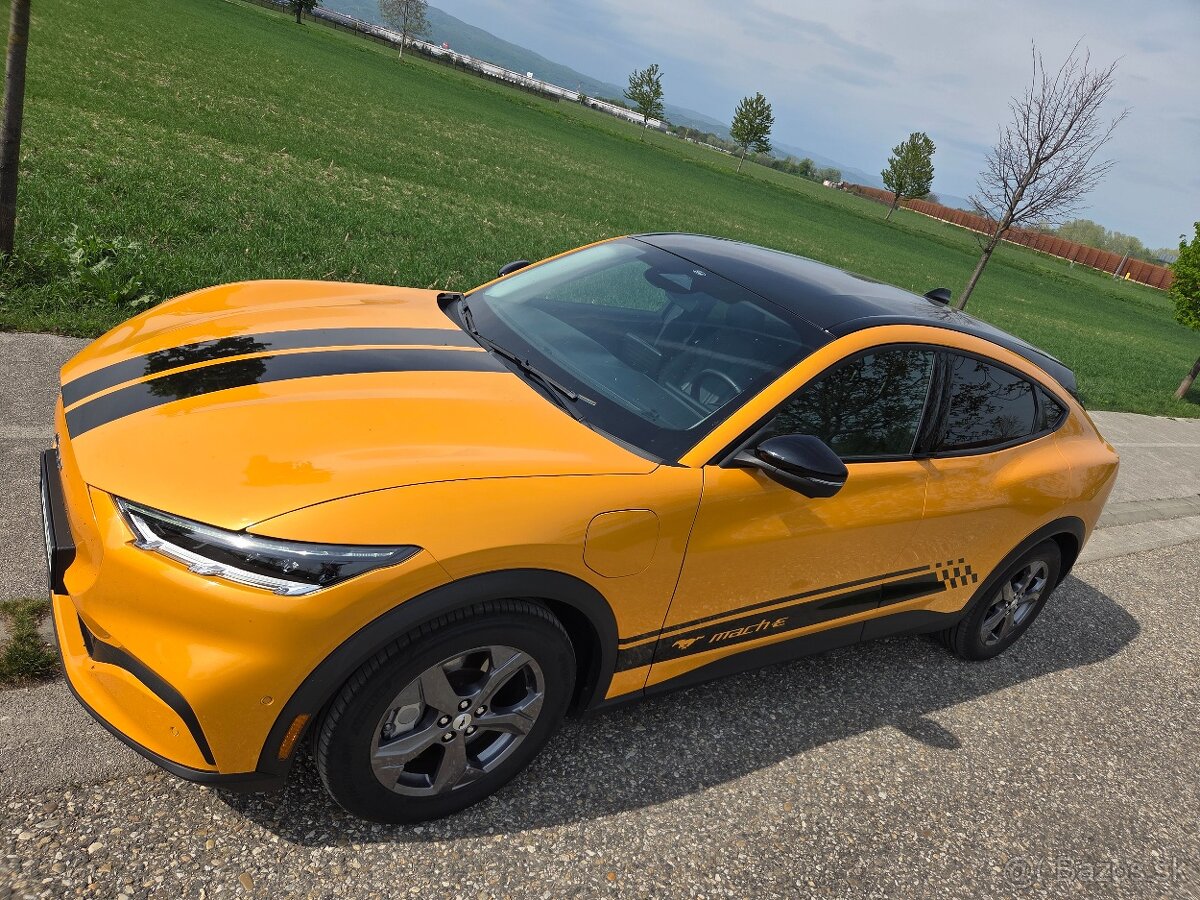 Predam krasny Ford Mustang emach - 2