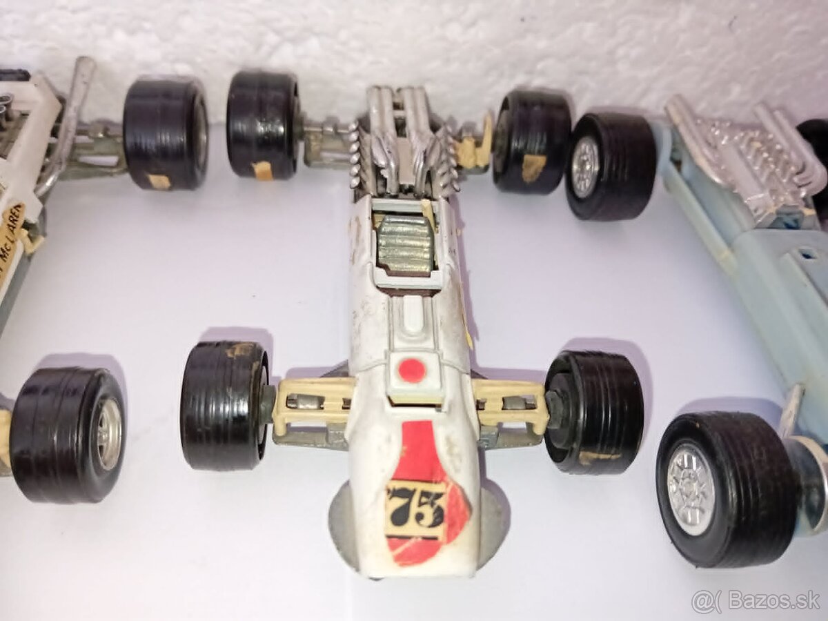Modely POLISTIL SMER - 2