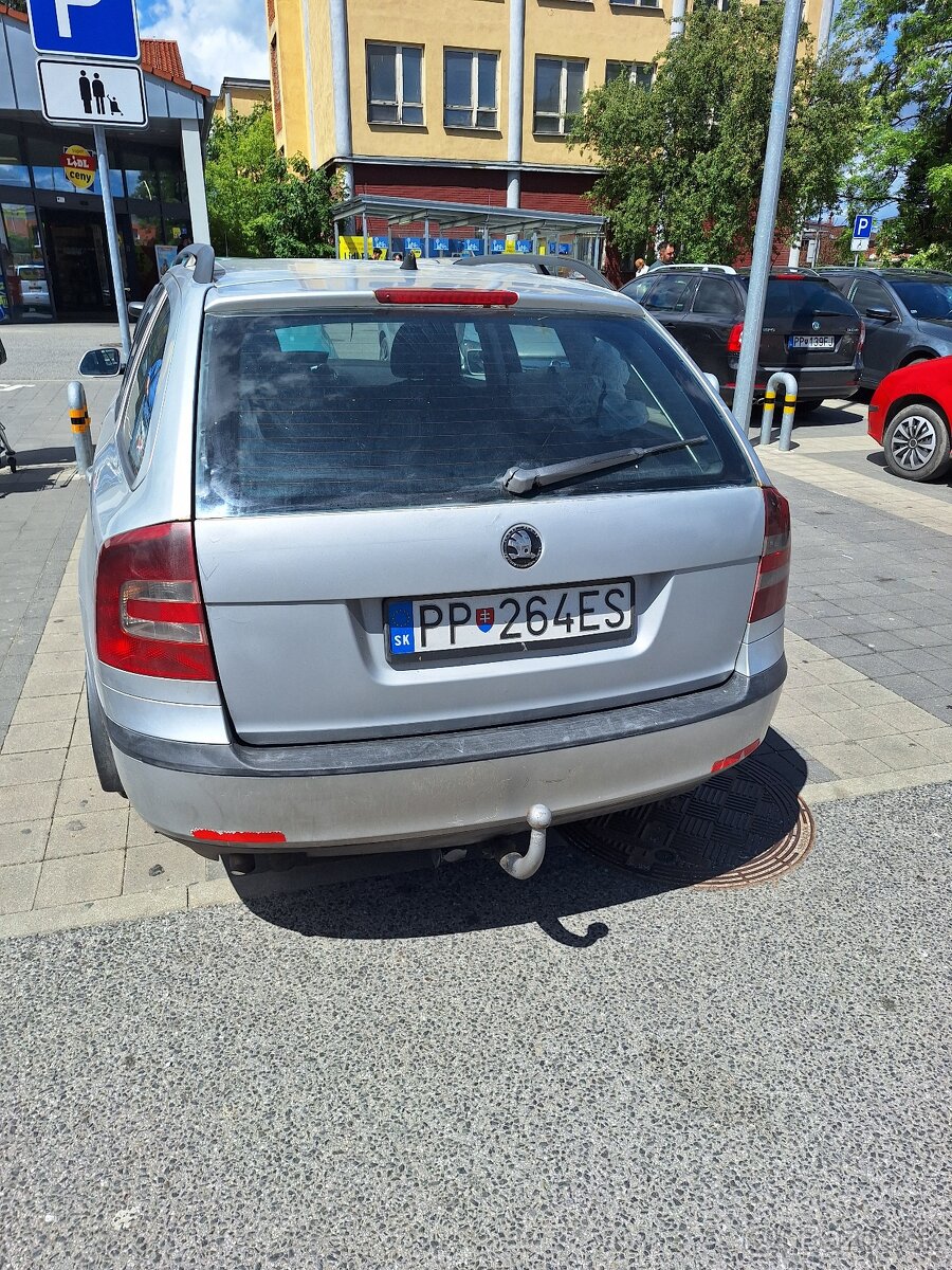 Škoda Octavia 2 - 2