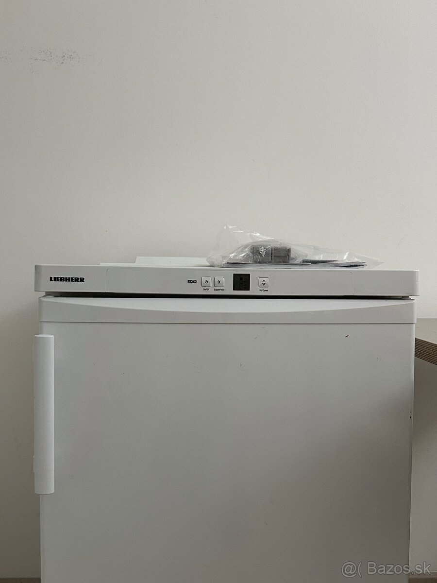 Predám mazničku LIEBHERR - 2