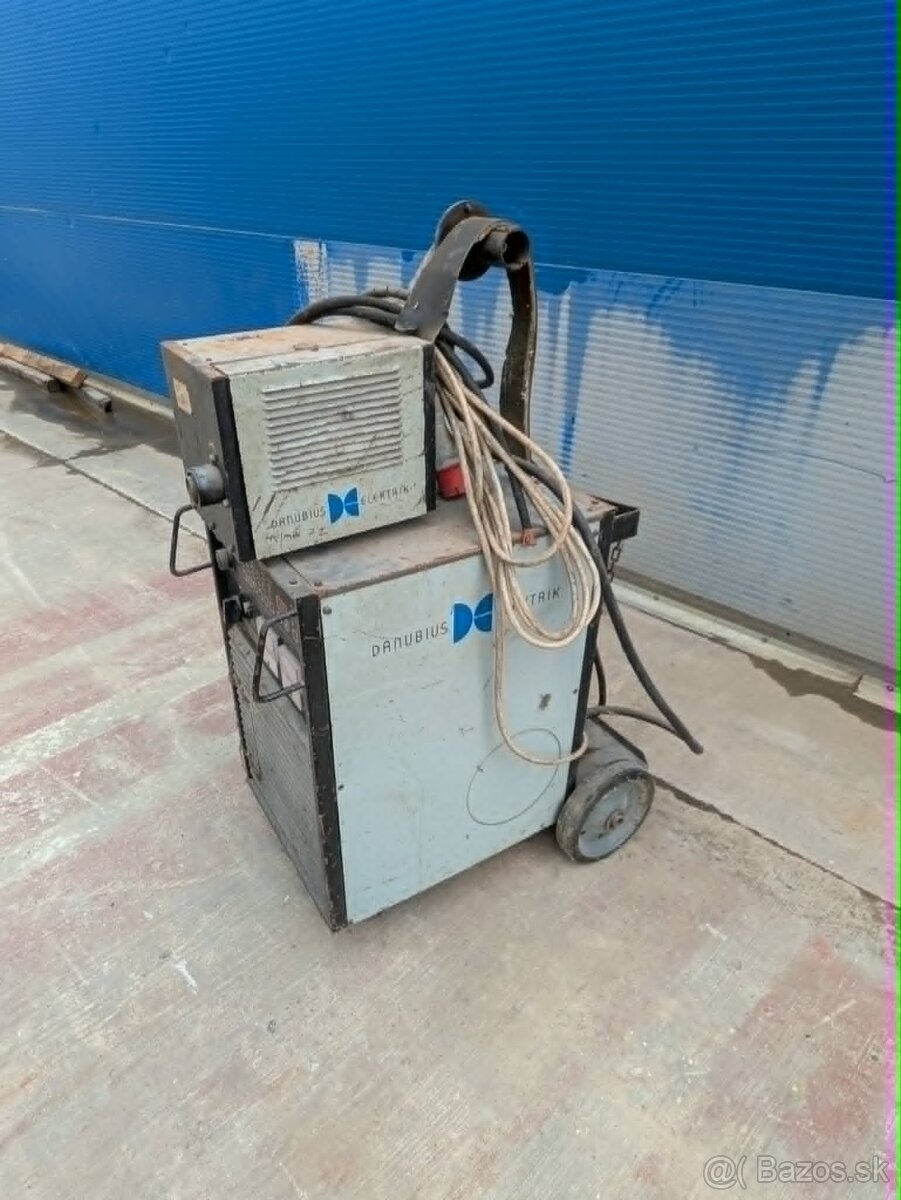 Zváračka CO2 Danubius Elektrik DPC 315 poškodená - 2