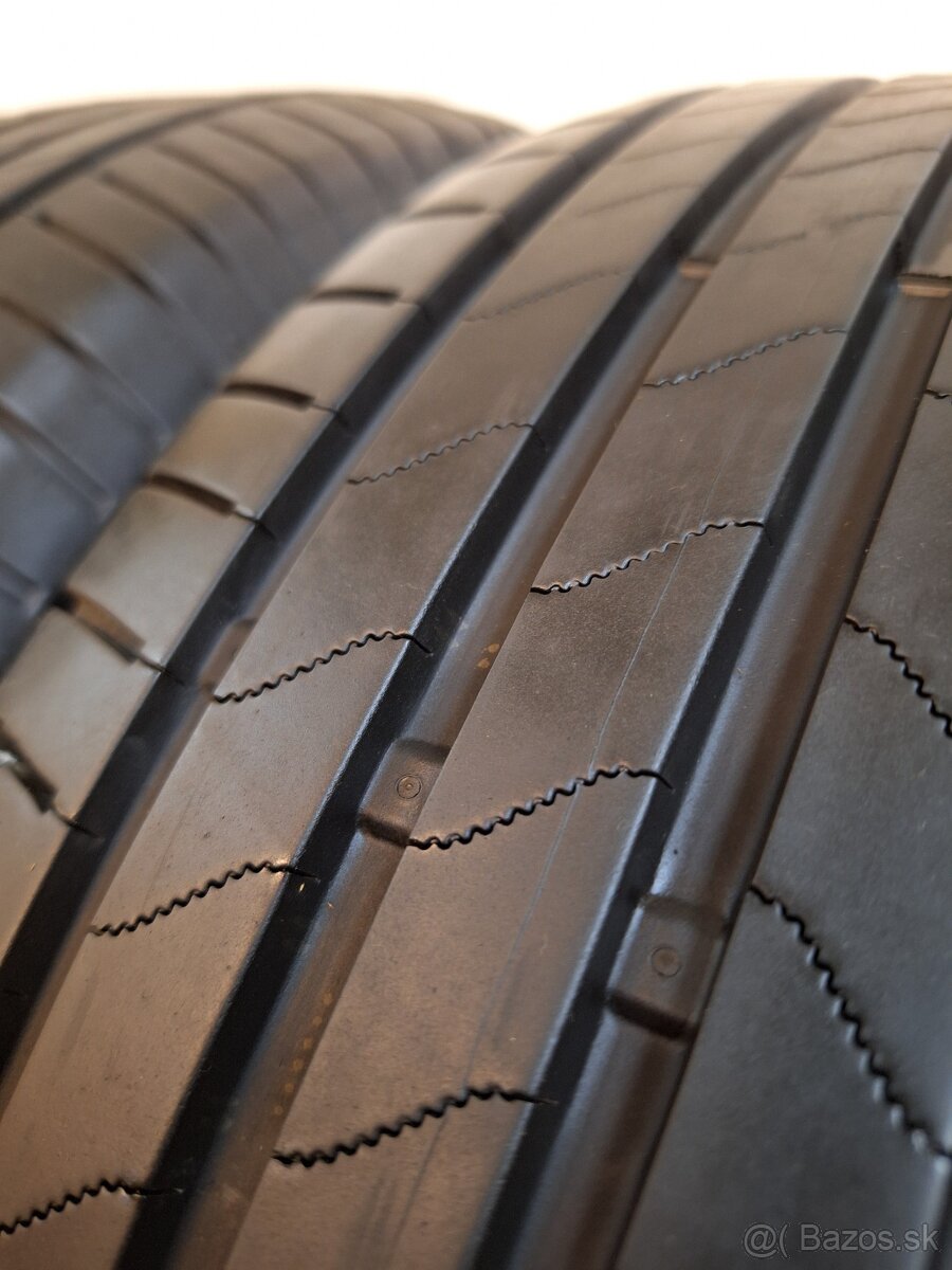 215/65 r17 Bridgeston Nove 2025 - 2