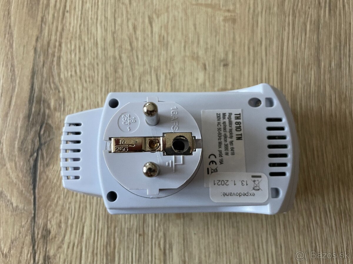 Zásuvkový termostat - 2