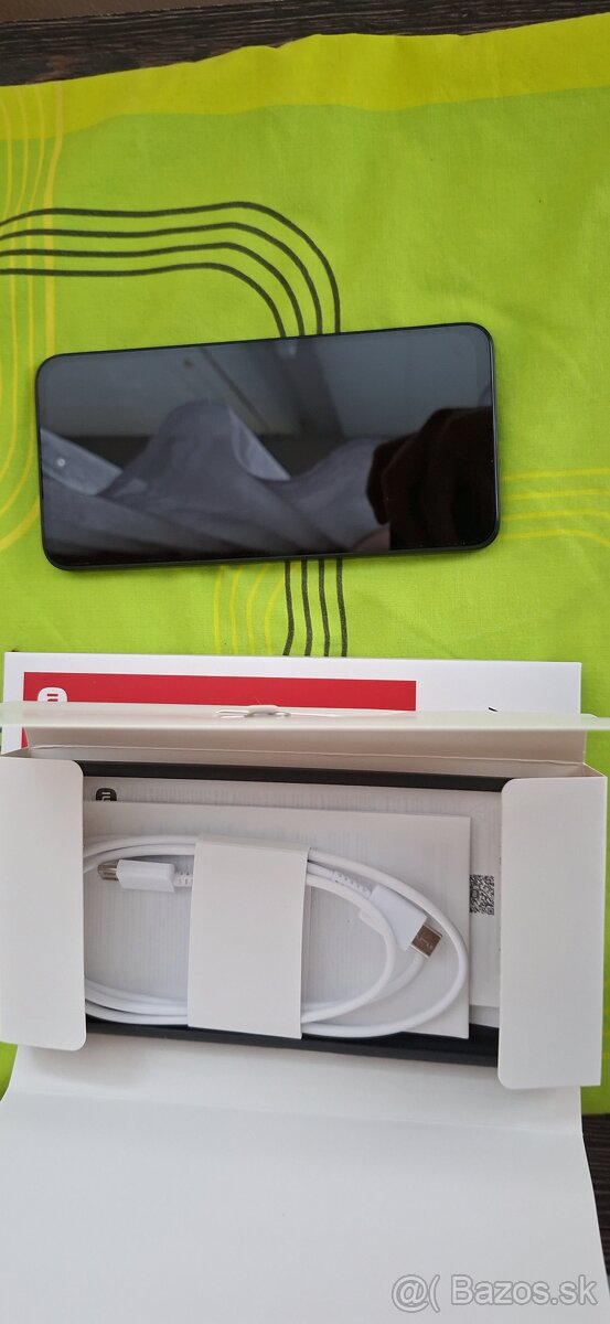 Xiaomi Redmi 15 6GB/128GB, Černý - 2